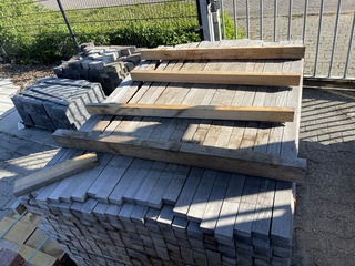 Ca. 73x Ipé hardhouten planken fijnbezaagd, 27x50mm, lengte 155cm